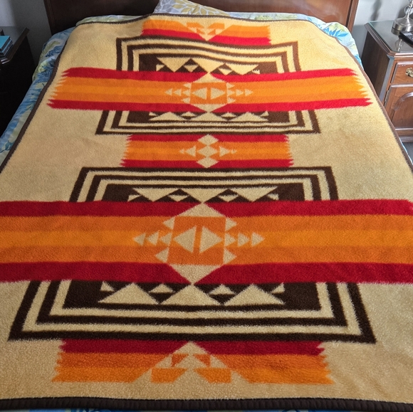 IbenaDolan Acrylic Blend Blanket with Nylon BindingVintage Made in Western Ger.